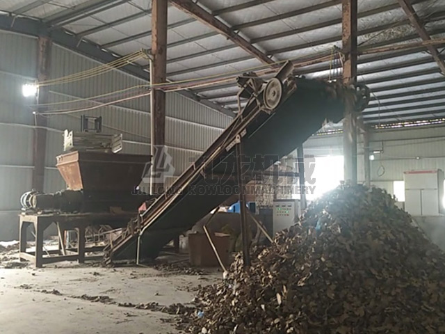 湖南廢紙撕碎、粉碎生產(chǎn)線現(xiàn)場(chǎng)